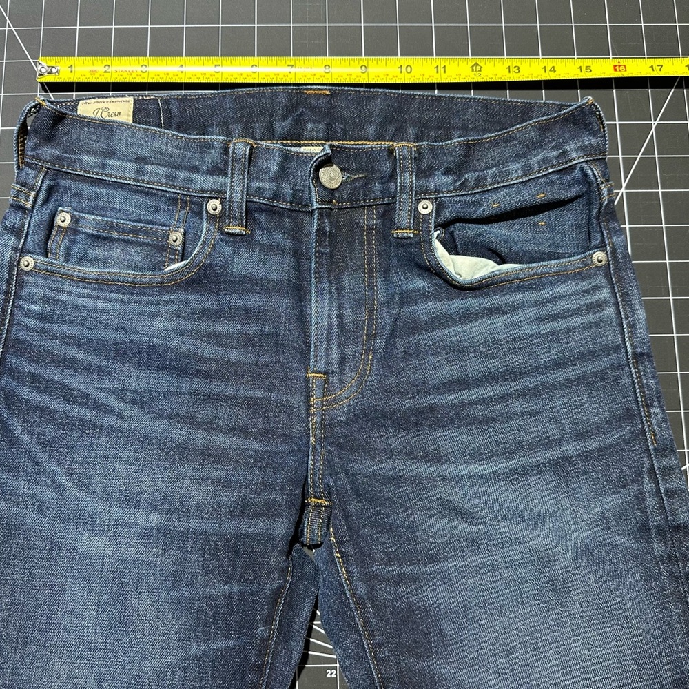J. Crew Men’s 484 Dark Blue Slim Jeans - Picture 3 of 5